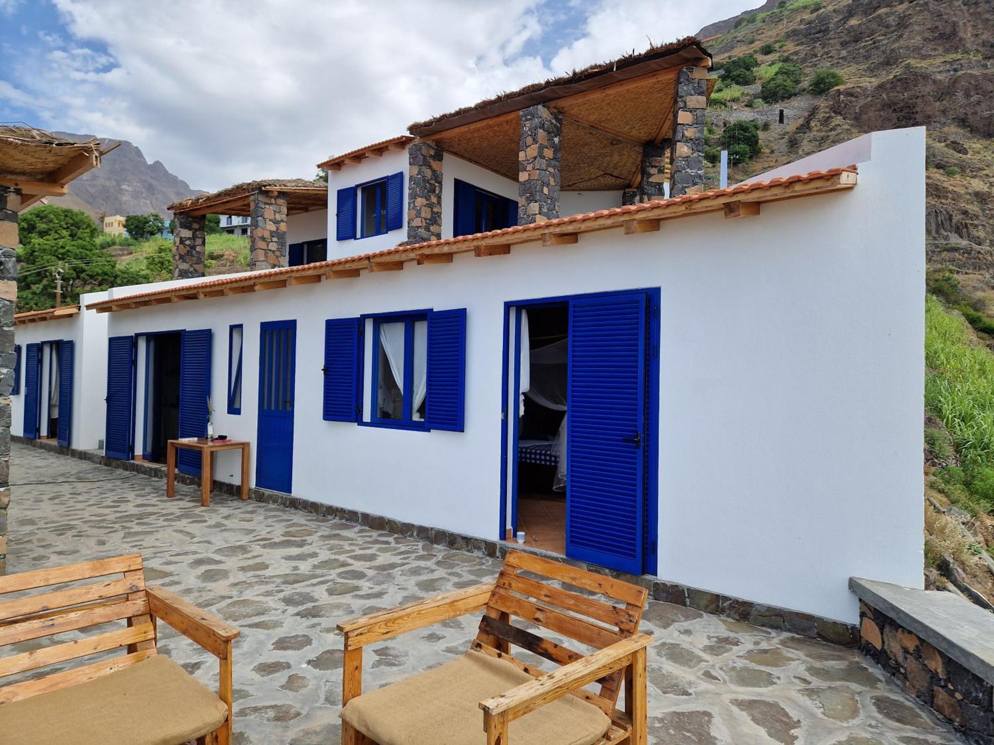 Bed and Breakfast Casa Saude Seladinha Экстерьер фото